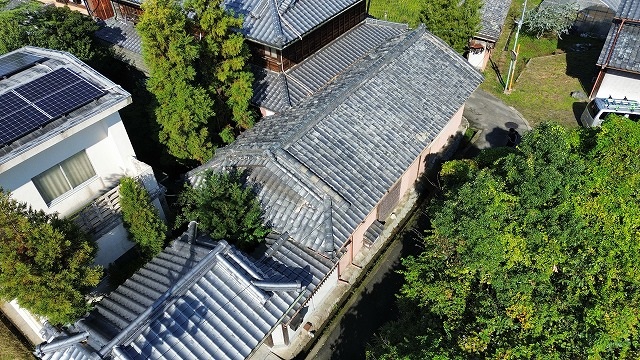 京都市北区で屋根瓦の傷みの点検、棟まわりや屋根面の状態を確認