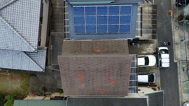屋根全体の空撮写真