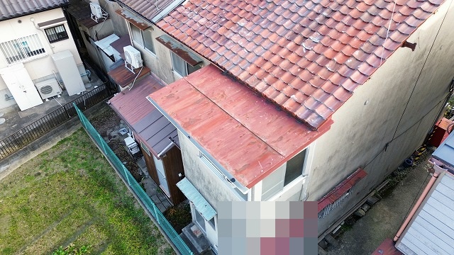 側面から見た下屋全体