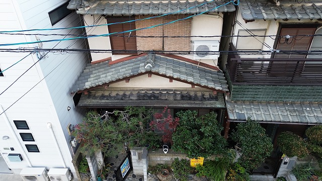 下屋根を上から確認