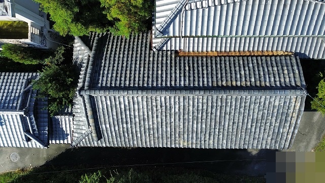 劣化が進む下屋根