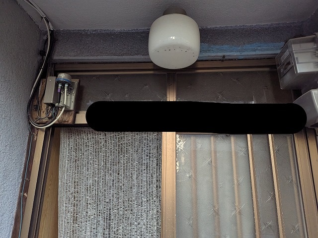 外部窓上の取り合い