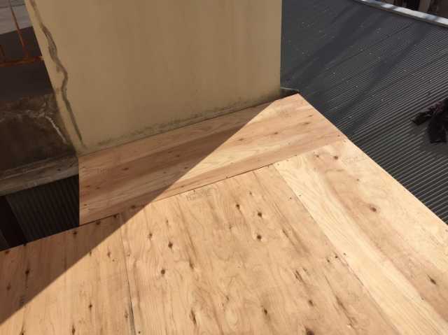 京都市北区で屋根修理、下地合板の増し張りと防水紙施工後に立平葺きで仕上げた現場