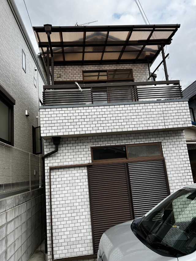 京都市西京区で外壁クラックと雨樋まわりの排水不良を確認した外壁塗装・雨樋点検調査