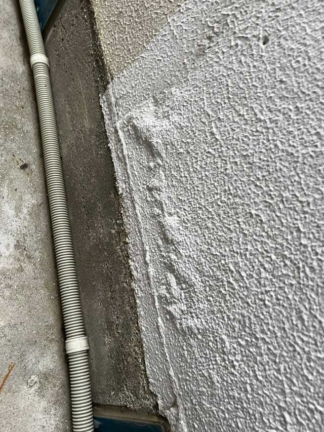 補修端部の浮き