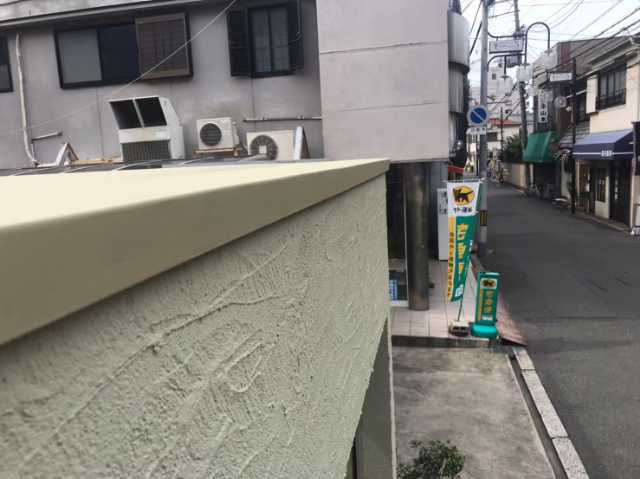 側面から見た板金