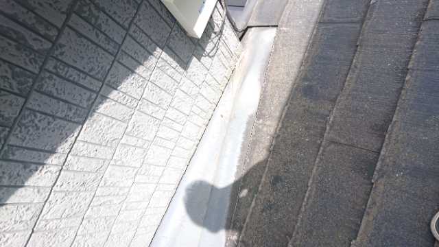 壁際板金と屋根面