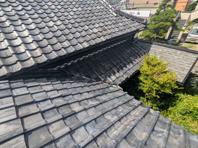 下屋根取り合い部