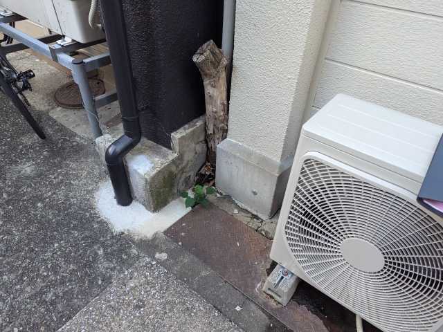 縦樋下端の排水部