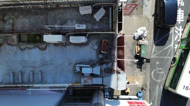 劣化した陸屋根全体