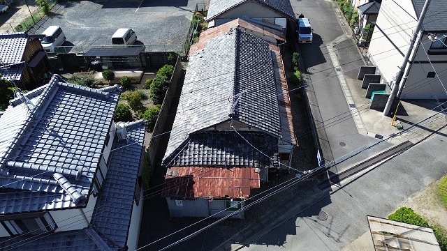 屋根全体の上空写真
