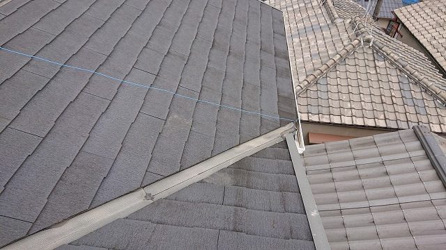 棟板金付近の屋根面