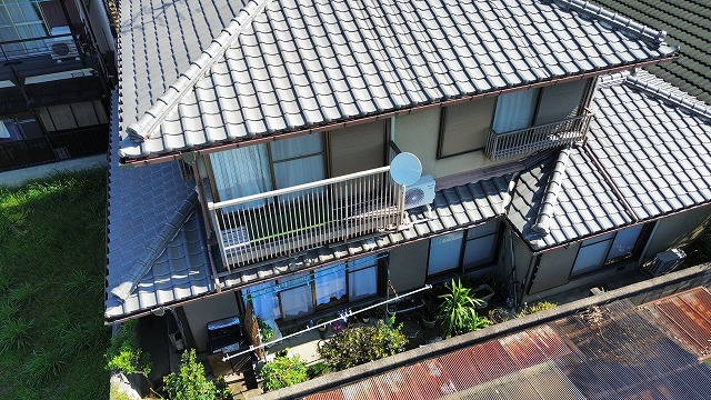 外壁側から見た屋根