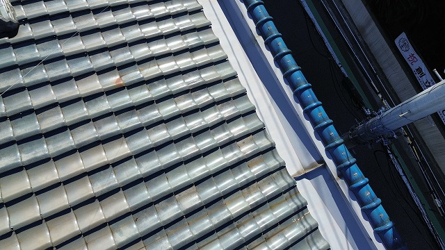 屋根端部の板金納まり